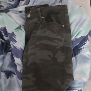 Camo skinny legged pants
